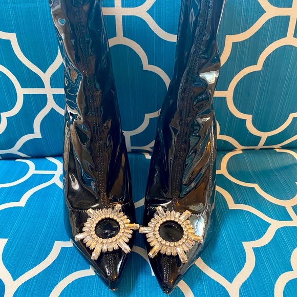 🎥EGO🎥STARLIGHT-E PATIN LEATHER STRETCH STILETTO JEWEL TOE SIDE ZIP ANKLE BOOTS - Picture 2 of 13